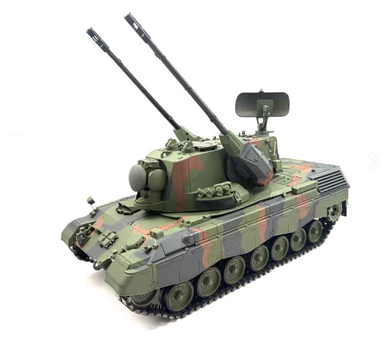 AYARDのHAYA 1/16 対空戦車ゲパルト 砲 スモーキング＆フラッシング RTR 2.4GHz（全金属シャーシ・金属ギアボックス・金属キャタピラ・金属スプロケ・アイドラーホイール・リコイル・サウンド・発煙仕様）｜アングル2