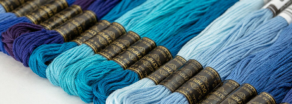 オリムパス　25番刺しゅう糸　8m  383,384,385,386,390,391,392,393,411,412,413,414,415,416,421,422,423,430,431,432  【単色】420色　青グレー系