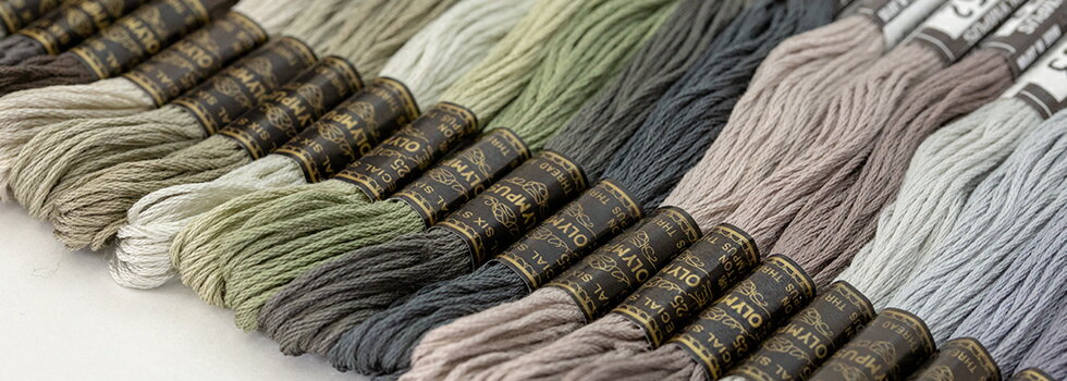 オリムパス　25番刺しゅう糸　8m  440,441,451,452,453,483,484,485,486,487,488,501,502,503,512,514,516,520,521,522  【単色】420色　グレー黄色系