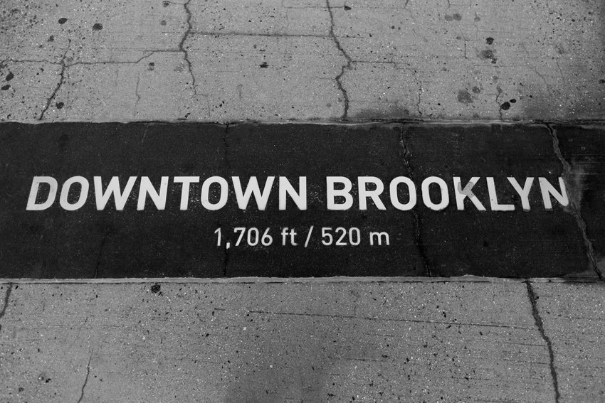 【スーパーSALE10%OFF】キャンバスパネル アートパネル ダウンタウン ブルックリン /インテリア 額入り 額装込 風景画 油絵 ポスター アート アート...