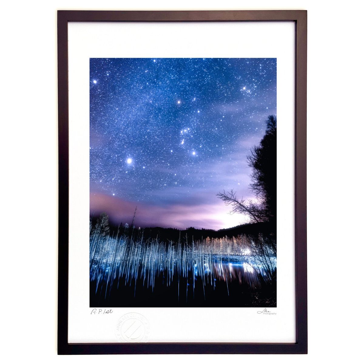 【スーパーSALE半額】版画美瑛の星空 (mariko.s)インテリア 壁掛け 額入り 風景画 ポスター アート リビング 玄関に飾る 風水 プレゼント モダン