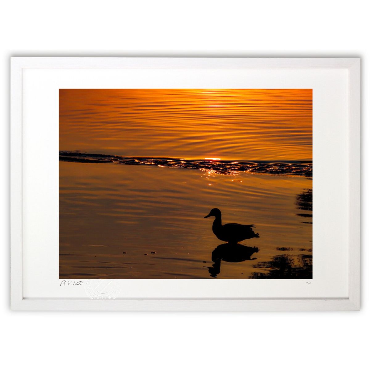 【スーパーSALE半額】版画 水面に浮かぶ静けさ (m_y8(Mami))インテリア 壁掛け 額入り 風景画 ポスター アート リビング 玄関に飾る 風水 プレ...