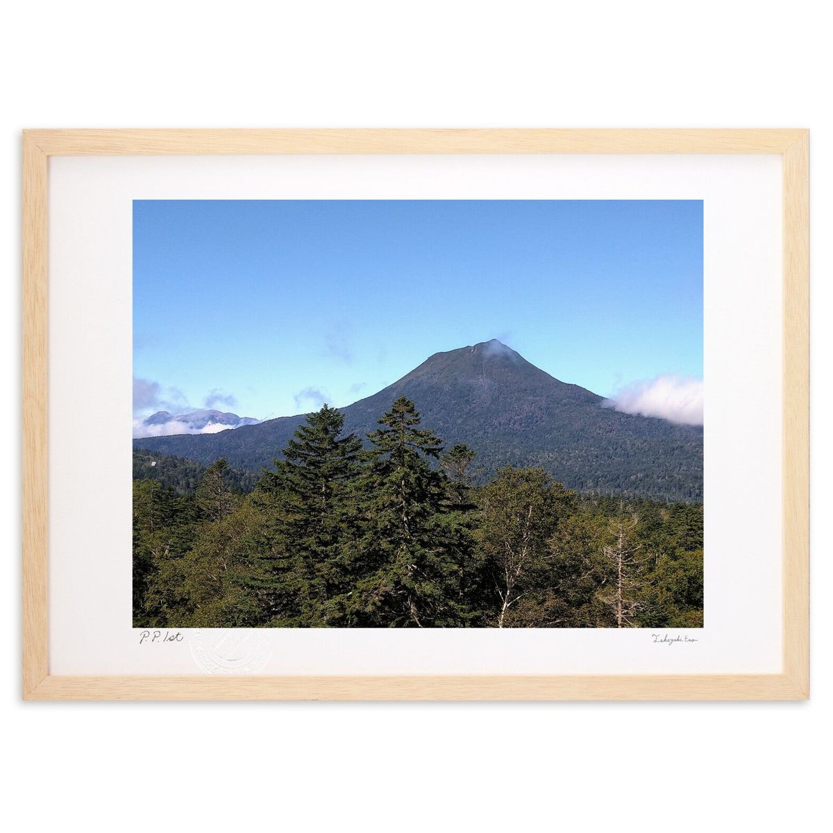 【スーパーSALE半額】版画 雄阿寒岳 (スノーバニラ)インテリア 壁掛け 額入り 風景画 ポスター アート リビング 玄関に飾る 風水 プレゼント モダン ア...