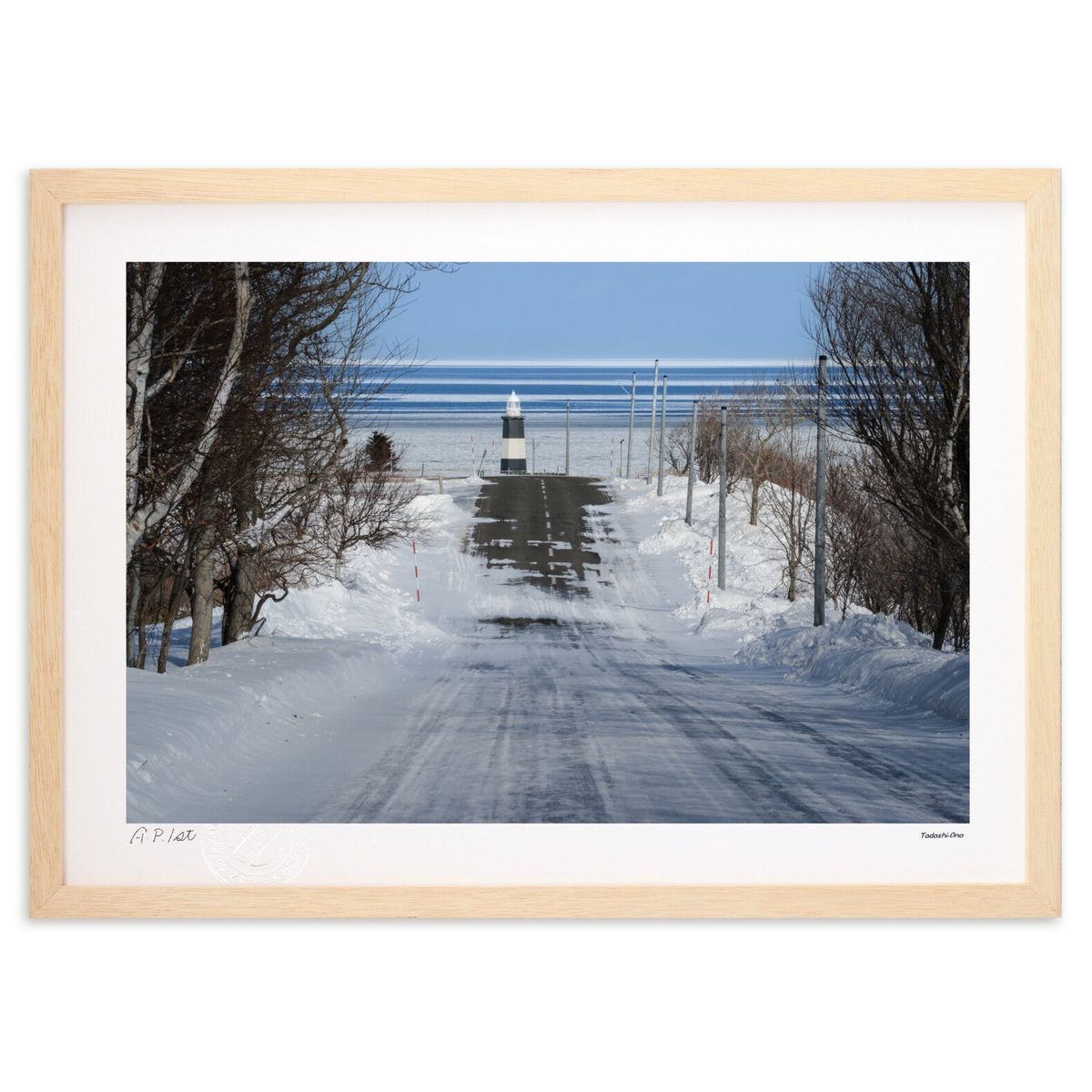 【スーパーSALE半額】版画 灯台と流氷 (小野 忠)インテリア 壁掛け 額入り 風景画 ポスター アート リビング 玄関に飾る 風水 プレゼント モダン アー...