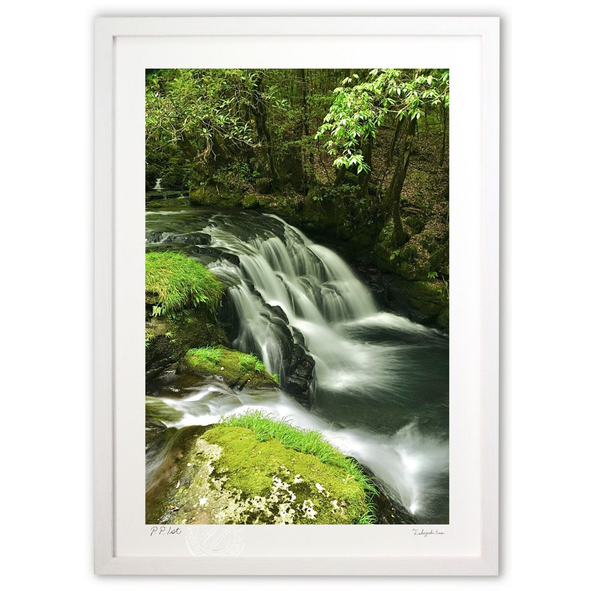 【スーパーSALE半額】版画 新緑の滝 (mitan)インテリア 壁掛け 額入り 風景画 ポスター アート リビング 玄関に飾る 風水 プレゼント モダン アー...