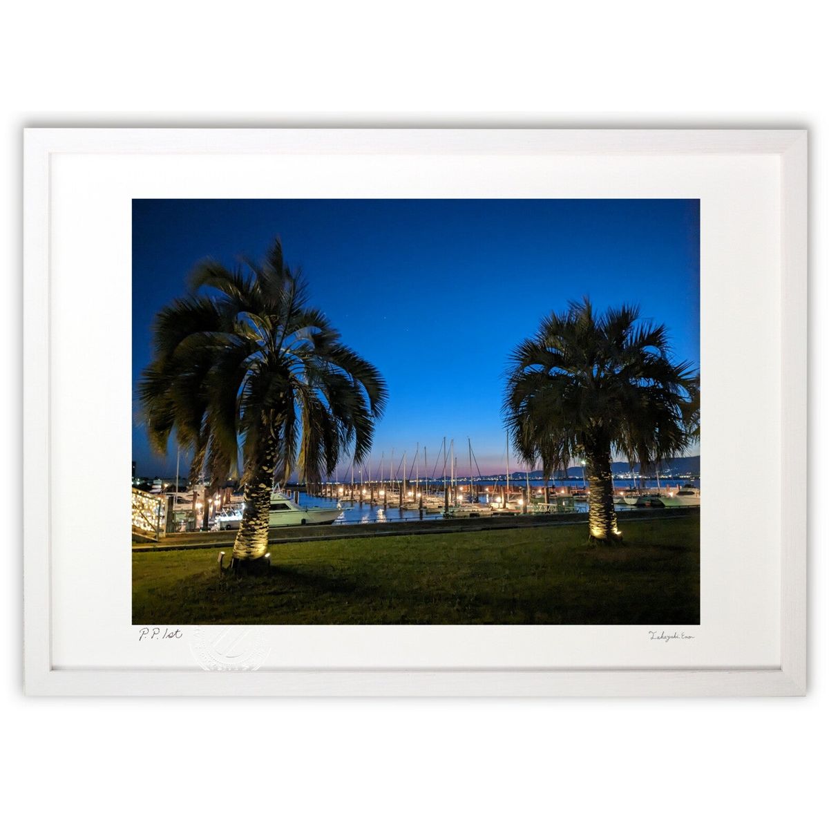 【スーパーSALE半額】【作家からの作品説明】ヨットハーバー夕暮れのヨットハーバーを撮影しました。海と空&