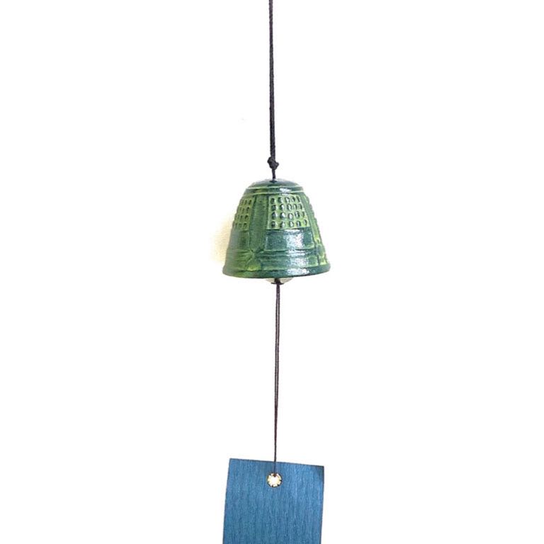 【スーパーSALE10%OFF】風鈴 釣鐘 あお 伝統工芸 南部鉄器 岩鋳謹製 音風景 余韻の残る音 創業100年 日本製 おしゃれ カラフル ギフト 夏の音 ...