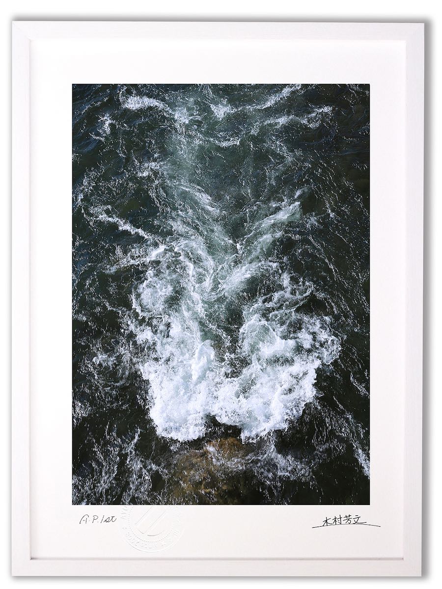 【スーパーSALE半額】アートフォト 絵画 壁掛け 流水/勝山市/インテリア 壁掛け 額入り 額装込 風景画 油絵 ポスター アート アートパネル リビング 玄...