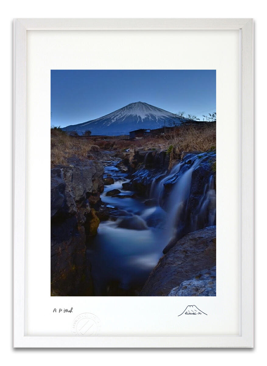 【スーパーSALE半額】版画 絵画 月夜の小滝と富士 富士山 インテリア 額入り 額装込 風景画 油絵 ポスター アート アートパネル リビング 玄関 プレゼン...