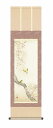 最大100%ポイントバック!限定抽選 10年保証 掛け軸 花鳥画 春掛け 桜花に小鳥 西尾 香悦 尺三 化粧箱付き 洛彩緞子本表装(らくさいどんすほんびょうそう...