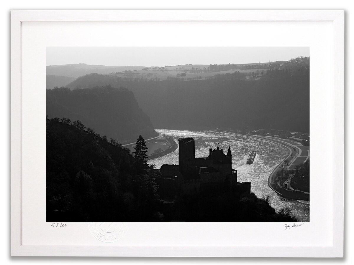 【スーパーSALE半額】アートフォト 絵画 壁掛け ネコ城4(Castle Katz IV)/インテリア 壁掛け 額入り 額装込 風景画 油絵 ポスター アート...