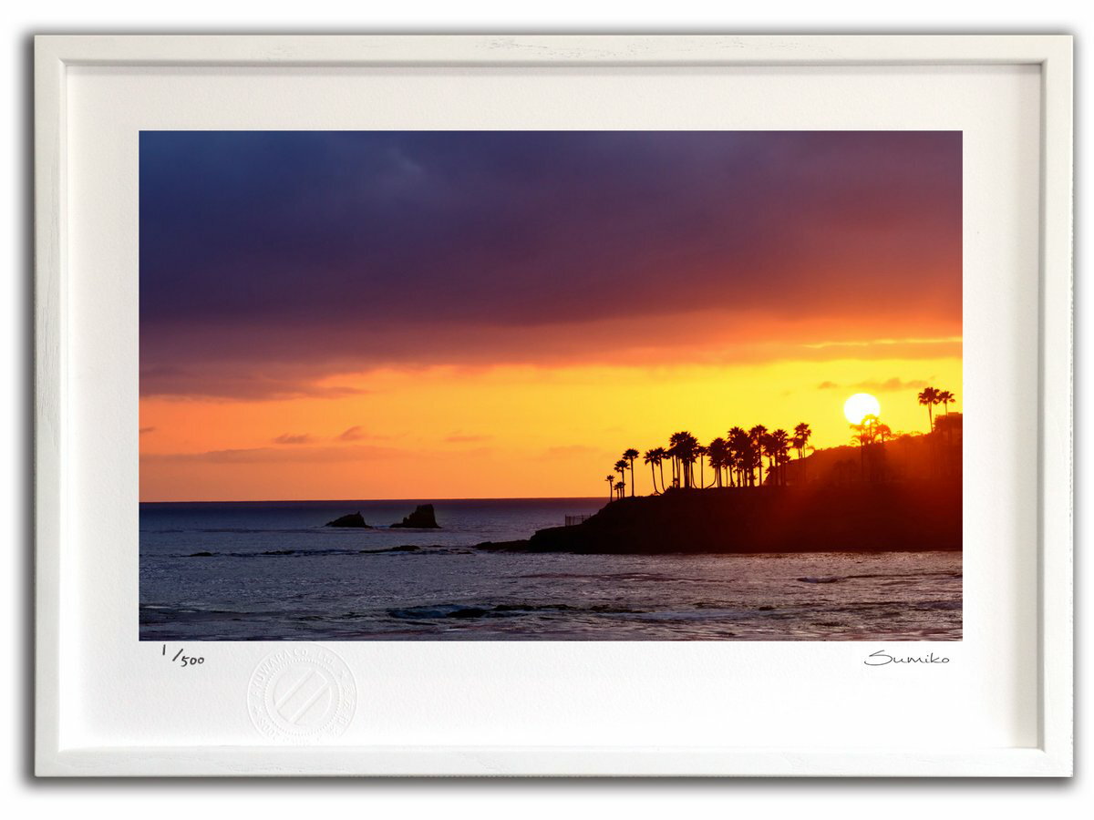 【スーパーSALE半額】版画 絵画 ラグナビーチの夕焼け(スミコ スコット)/インテリア 額入り 額装込 風景画 油絵 ポスター アート アートパネル リビング...