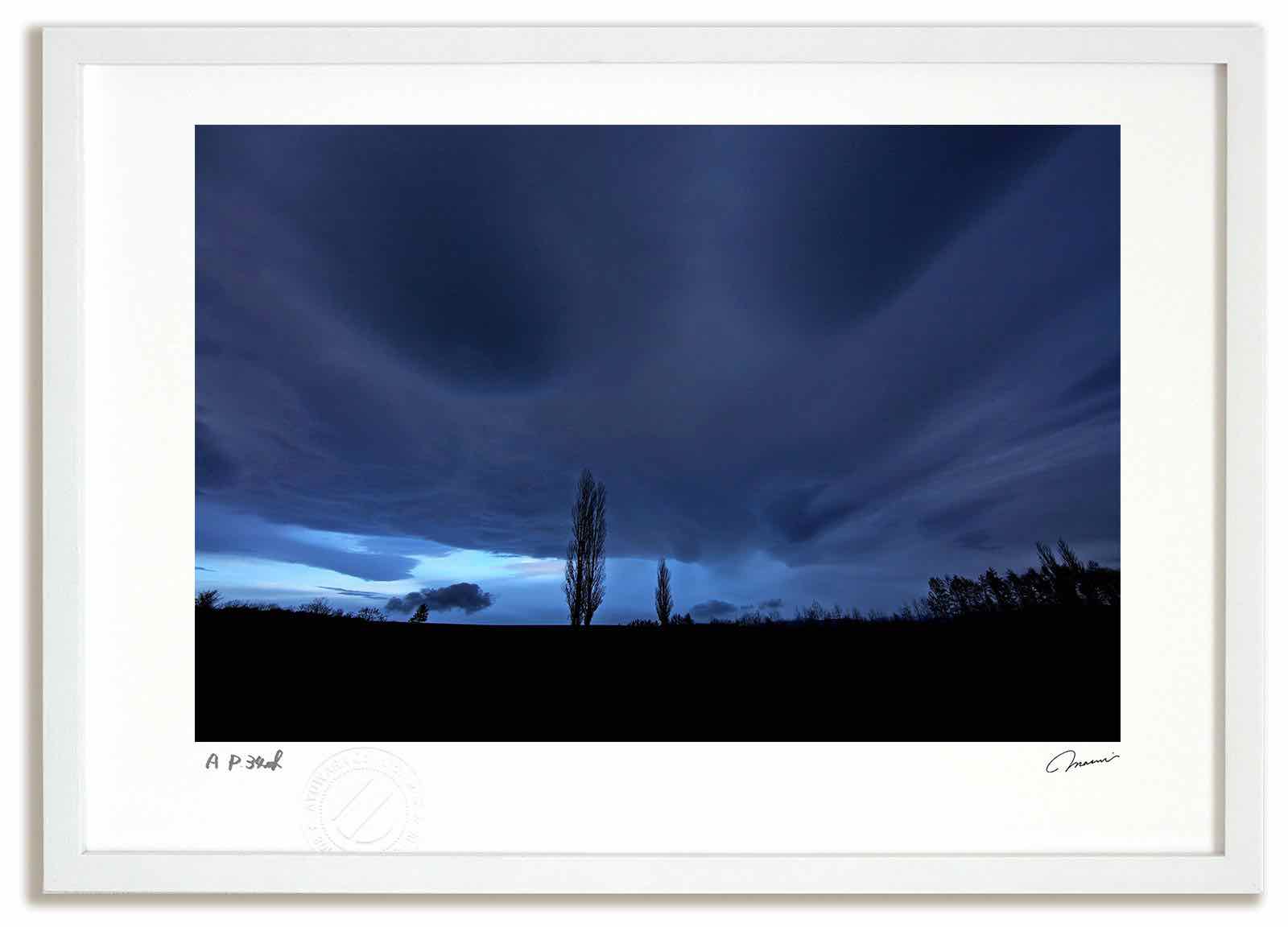 【スーパーSALE半額】アートフォト 絵画 不安な雲1 高橋真澄/インテリア 額入り 額装込 風景画 油絵 ポスター アート アートパネル リビング 玄関 プレ...