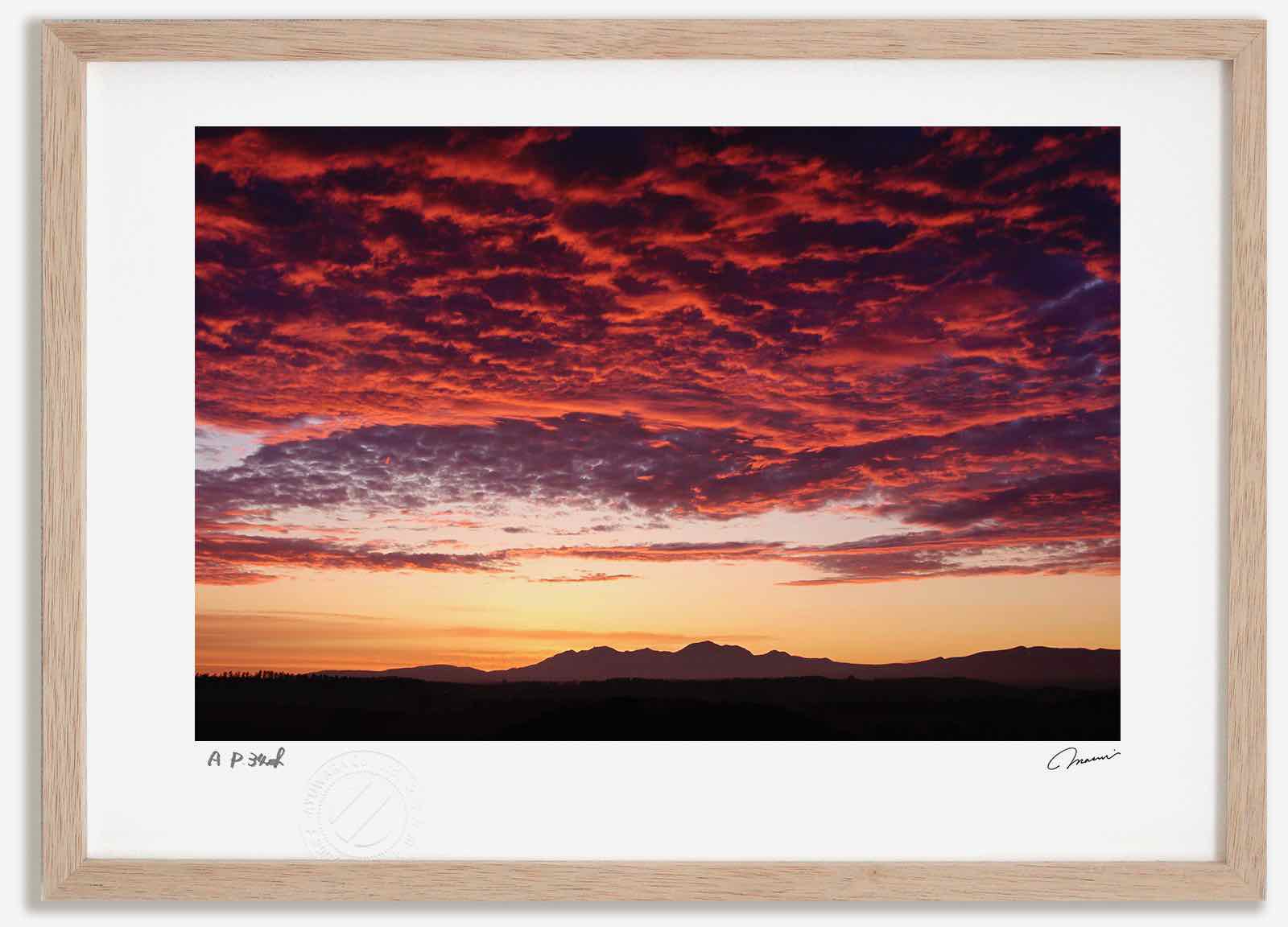 【スーパーSALE半額】アートフォト 絵画 大雪山の朝焼け 高橋真澄/インテリア 額入り 額装込 風景画 油絵 ポスター アート アートパネル リビング 玄関 ...