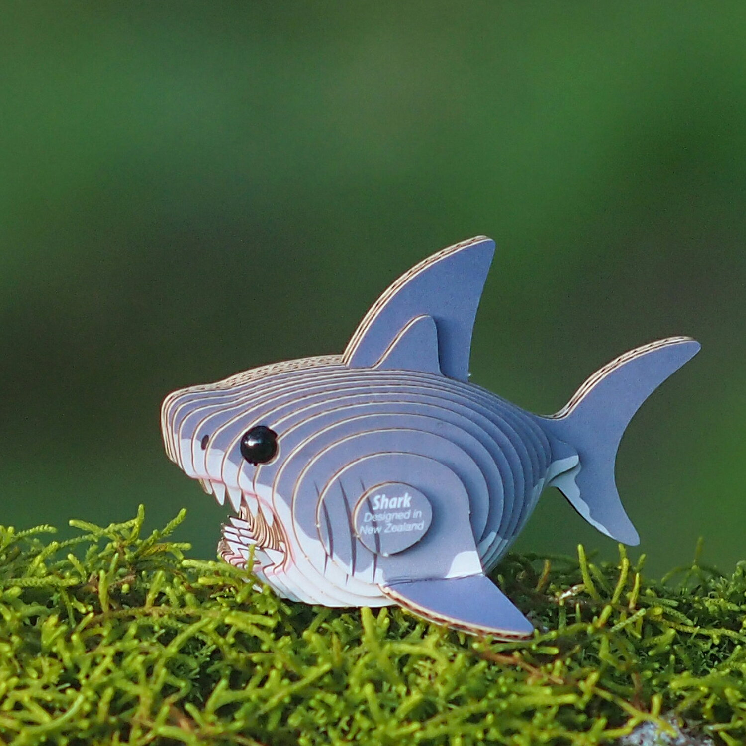 EUGY　サメ 　初心者向き 紙製 ペーパークラフト 立体パズル ギフト 工作　プチプレゼント　プレゼント..