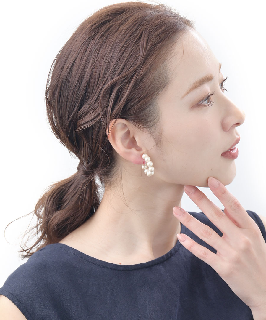 コットンパールハーフフープノンホールピアス 樹脂製イヤリング ピアスみたい 金属...