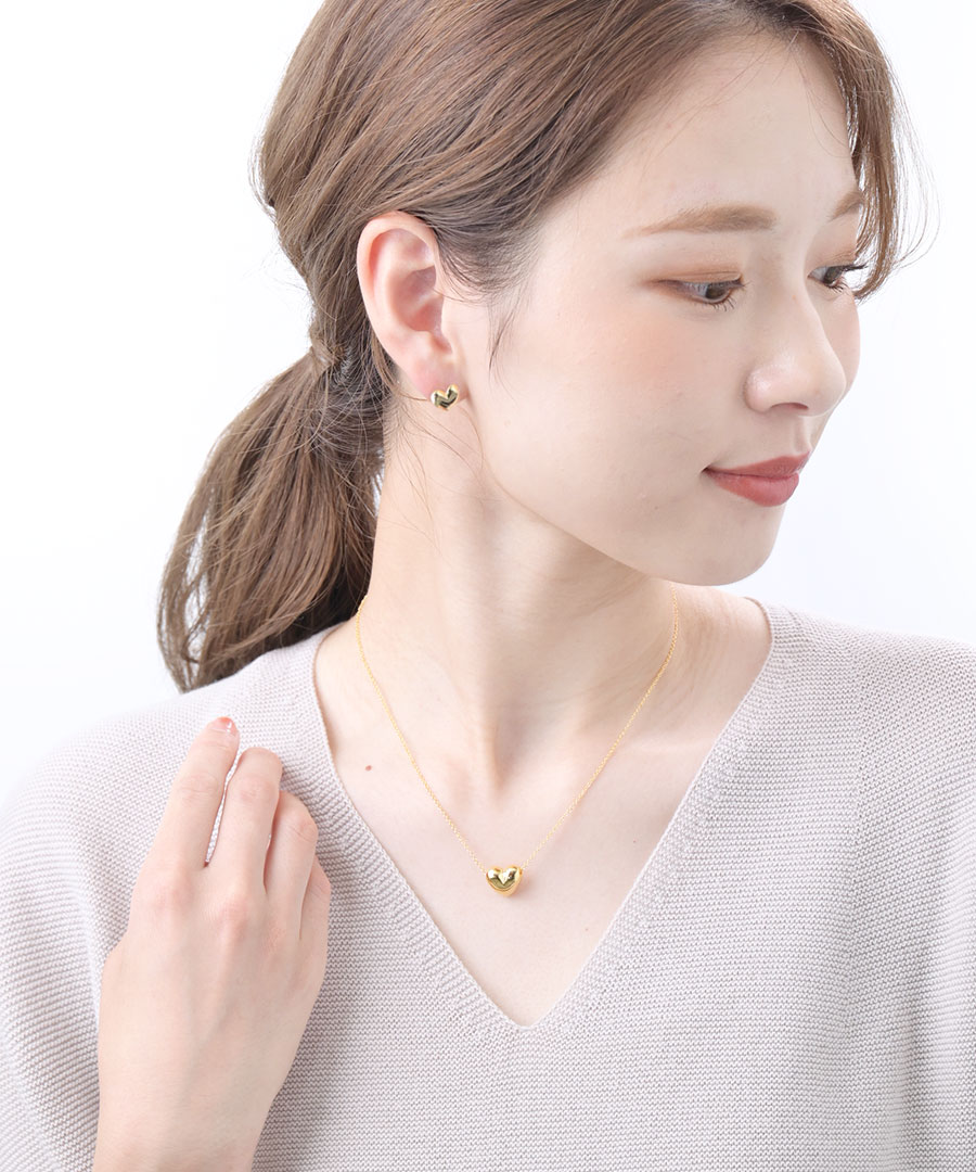 ピアス イヤリング ハート メタル ぽってり ミニ 小ぶり 小さめ アクセサリー チタ...