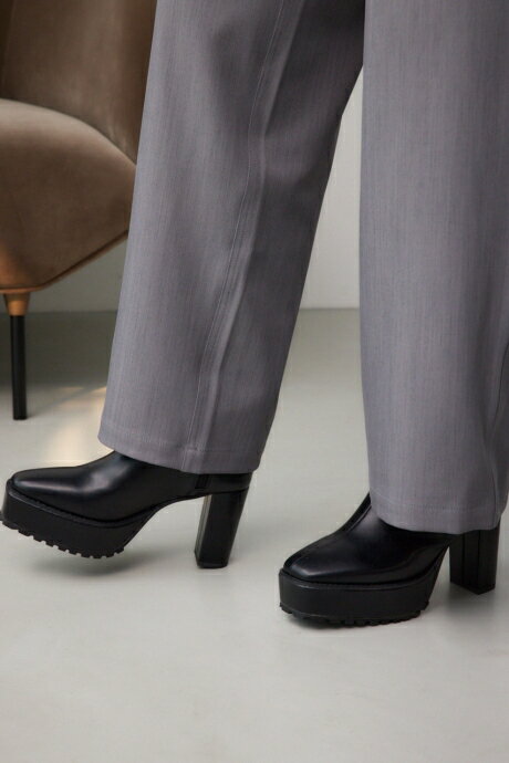 ラギッドソールブーツ / AZUL BY MOUSSY/アズール バイ マウジー/レディース/シューズ ブーツ【MARKDOWN】のサムネイル