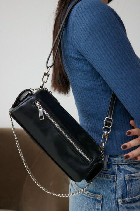 サイドポケットワイドシェイプバッグ / AZUL BY MOUSSY/アズール バイ マウジー/レディース/バッグ バッグ【MARKDOWN】