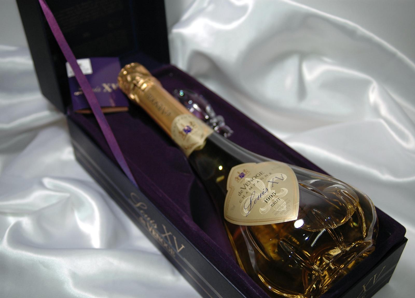 ドゥ・ヴノージュ『ルイ 15世 1995』 750ml