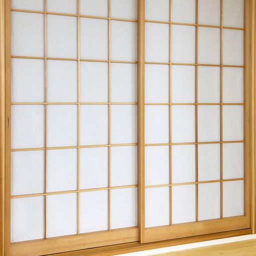 【サイズ】1枚サイズ 100cmx丈200cm (2枚入り) 【素材】ポリエステル100% 【生産国】日本製(桐生市) 【付属】細幅両面テープ2巻(40m) 【仕様】光と風を通す多機能なレース障子です。夏は遮熱効果、冬は保温効果があります。また花粉キャッチ機能で外から室内への花粉やホコリの進入を抑えます。レース生地ですので、通気性や採光性に優れており、破れにくい素材なので障子紙に比べると長持ちします。