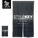 STYLEKEY(スタイルキー) のれん TITLE SHOP CURTAIN (SK99ET-NR01) 暖簾 Noren のんれん 長のれん ノウレン 遮光 ショップカーテン カーテン 目隠し 暗幕 ブラインド 仕切り 日よけ インテリア 雑貨 入り口 扉 ドア ストリート系 ヒップホップ B系 ブランド 小物 人工リネン