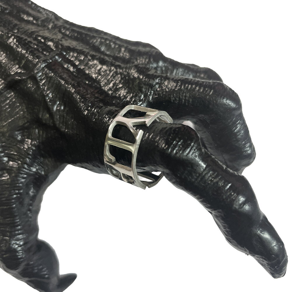 B-BROS Online StoreのSTYLEKEY (スタイルキー) 指輪 TEXT RING (SK99ET-RNG01) リング ファッションリング テキスト 文字 ロゴ ゆびわ ステンレス ストリート系 B系 ヒップホップ hiphop レゲエ dj ラッパー ウェッサイ 西海岸 ギャング ローラーダー アクセサリー ジュエリー 小物 シルバー 銀｜アングル3