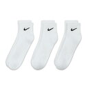 【検索用ワード】NIKE ソックス SOCKS 靴下 3枚セット 3足組 ゴルフ小物 メンズ men 男性用 レディース ウィメンズ ladies women 女性用 @men@ @ls@商品名 ナイキ 3P エブリデイ クッション クウォーター ソックス 3足組 SX7667 ホワイト/ブラック カラー (100)ホワイト/ブラック サイズ 21-23cm 23-25cm 25-27cm 27-29cm 素材 コットン71%、ポリエステル26%、スパンデックス2％、ナイロン1％ 商品説明 ●快適にサポート。 ナイキ エブリデイ クッションド ソックスで、ワークアウトを全力で乗り切ろう。 厚手のテリー素材を使ったソールがフットドリル時やリフティング時の快適性を高め、リブ仕様のアーチバンドが足中央部を包み込み、サポート力のある履き心地を提供します。 Dri-FITテクノロジーが足をさらりと快適な状態にキープ。 厚手のテリー素材を使ったソールが快適にフィットして衝撃を吸収。 リブ仕様のアーチバンドが土踏まず周辺をしっかりとサポート。 足首を覆う1/4レングスのシルエット。 ※洗濯機洗い可能 【検索用ワード】NIKE ソックス SOCKS 靴下 3枚セット 3足組 ゴルフ小物 メンズ men 男性用 レディース ウィメンズ ladies women 女性用 @men@ @ls@