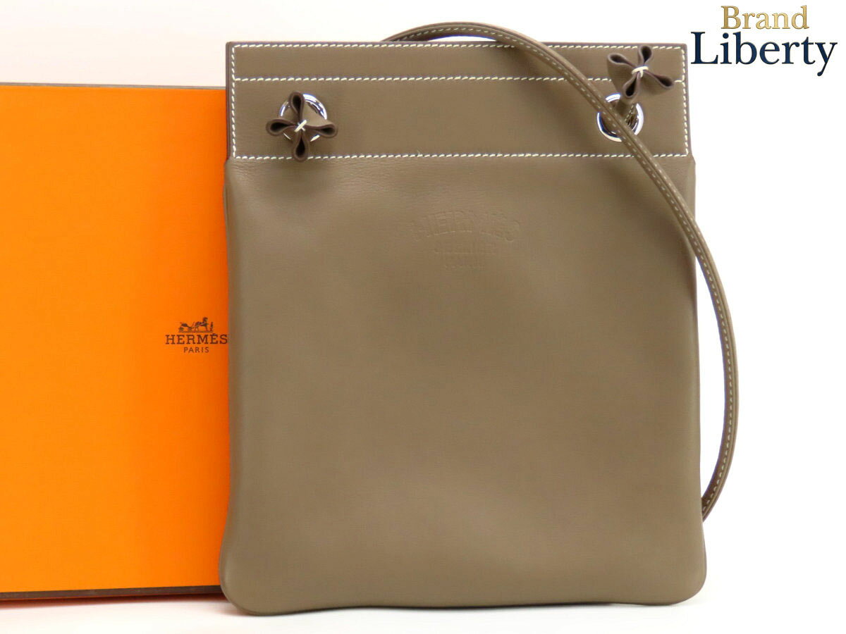 乐天商城 - 【ほぼ新品】エルメス　HERMES　サック アリーヌ ミニ　斜め掛け ショルダーバッグ　フラットメッセンジャーバッグ　ショルダーポーチ　ポシェット　サコッシュ　エトゥープ ベージュ　ヴォースイフト　Z刻　H076236CK H077669CK　【中古】