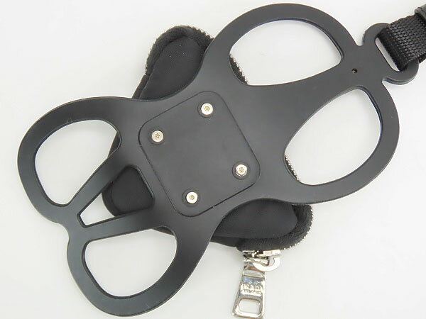 【未使用】プラダ　PRADA　リナイロン　ネックストラップ付　スマートフォンホルダー　スマートフォン　iPhone7 8 Plus SE X XR XS Max 11 pro 12 13 14 15 16　ケース　ショルダーポーチ　ブラック　1ZT054　【中古】