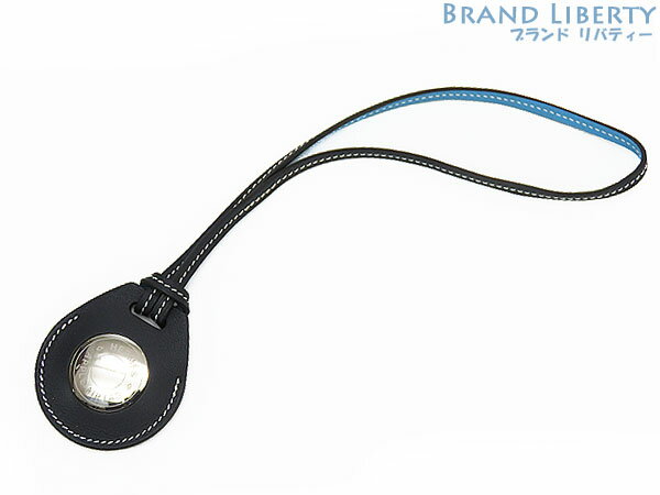 【ほぼ新品】エルメス　HERMES　アップル Apple　エアタグ AirTag　バッグアクセサリー　バッグチャーム　ブルーインディゴ　ヴォースイフト　【中古】のサムネイル