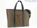 ● ブランドルイヴィトン　LOUIS VUITTON ● 商品名モノグラム マカサー　ウィークエンド・トート PM2WAY トートバッグ　ショルダーバッグ　ハンドバッグ ● サイズW：37cm　H：29cm　D：13cm　ショルダー最大：約150cm ● 仕様 外側：スマートフォン用ポケット×1 内側：ファスナーポケット×1(取り外し可) ● カラーブラック(金具) ● 型番M45734 ● 製造刻印RFID(ICチップ) ● 付属品ショルダーストラップ ● 参考定価358,600円 ● 商品ランク 外観： SA　　 内観： S ● 商品状態ハンドルやサイドのレザー等にシワや薄キズ個所、外側ポケットフチに若干の反り、金具にわずかな薄キズがございますが、全体的に使用感を感じられないとても綺麗なお品物になります。※素材臭あり。