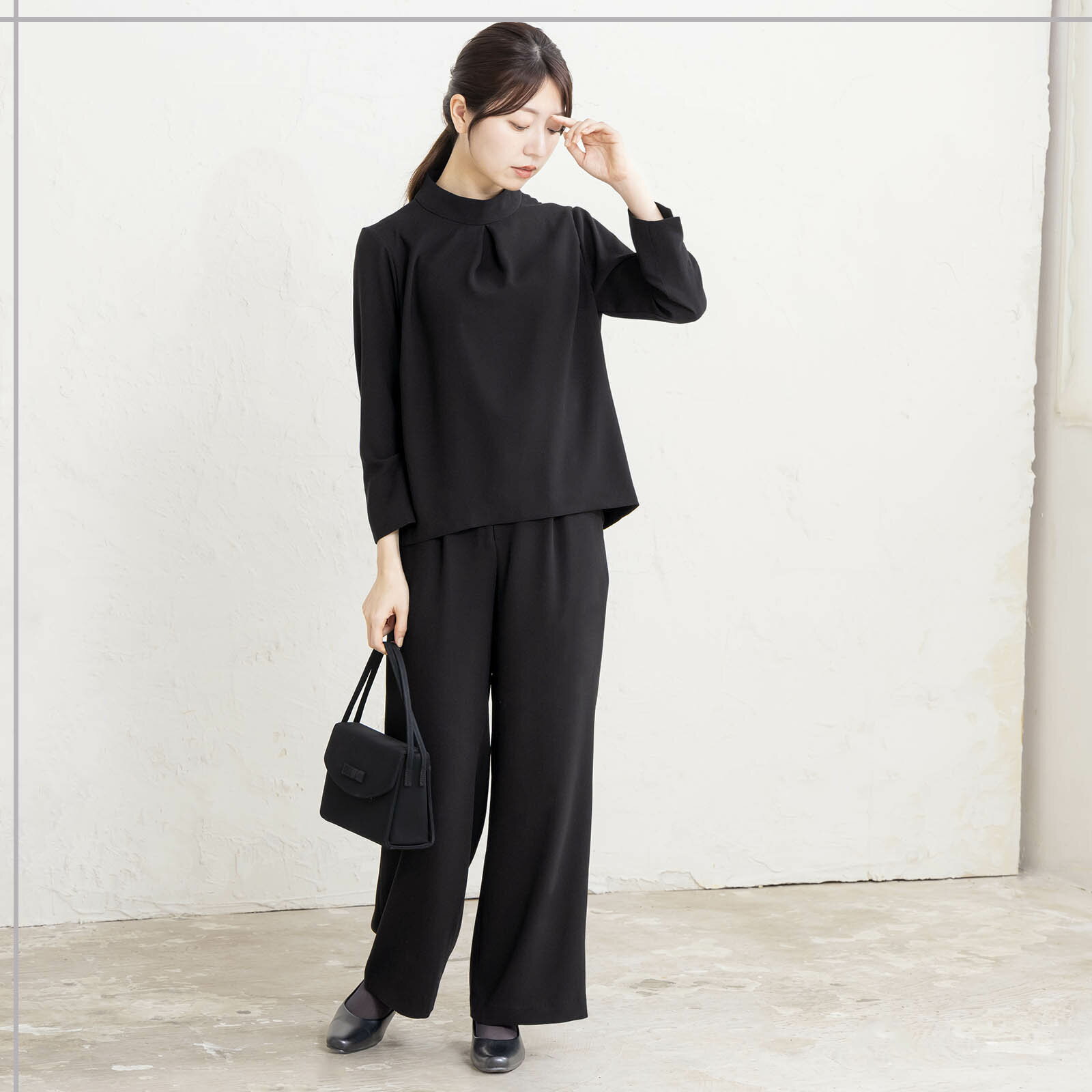 ブラウス レディース 大きめ bow 喪服 礼服 スタンドネック スタンド ハイネック プルオーバー ブラックフォーマル オールシーズン 単品 ブラックスーツ スーツ 女性 日本製生地 洗える ウォッシャブル 大きいサイズ きれいめ シンプル 着回し - Image 3