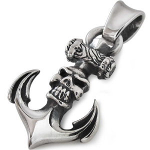 ■TRAVIS WALKER/トラヴィスワーカー【ペンダント、ネックレス】 └【タイプ】シルバー925 ゴシック、スカル骸骨ドクロ、龍ドラゴン竜、クロス十字架、幸運【素材:シルバー】 ［要確認］在庫確認約1週間、米国オーダー納期約3ヶ月、国内在庫がある場合のみ1-2週間(在庫、詳細納期は要問合せ) 付属品 : ブランドポーチ、ギャランティ 【ご確認ください/こちらの商品は代引き決済不可となります。】★アンカーにスカルをセットしたチャーム。 (高さ--mm幅--mm、チェーン別)