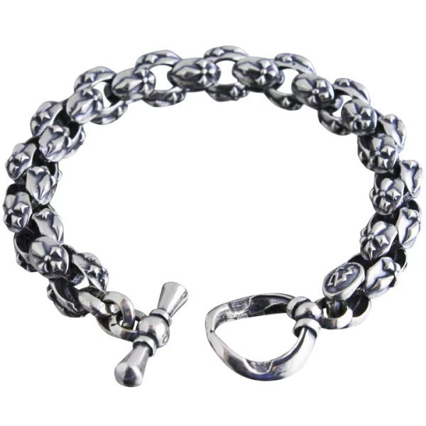 ■TRAVIS WALKER/トラヴィスワーカー【ブレスレット、バングル】 └【タイプ】シルバー925 Double Cross Jewelry ダブルクロスジュエリー正規取扱店 ゴシック、スカル骸骨ドクロ、龍ドラゴン竜、クロス十字架、ガーゴイル カリフォルニア マリブ 幸運【素材:シルバー925】 ［要確認］在庫確認約1週間、米国オーダー納期約3-4ヶ月、国内在庫がある場合のみ1-2週間(在庫、詳細納期は要問合せ) 付属品 : ブランドポーチ、ギャランティ 【ご確認ください/こちらの商品は代引き決済不可となります。】 ★MEDIUM PURE FORGE LINK。 (長さ225mm、チェーン幅10mm)