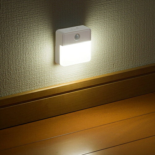 オーム NIT−BLA6JSQ W LEDナイトライト 明暗＋人感 40lm 電池式