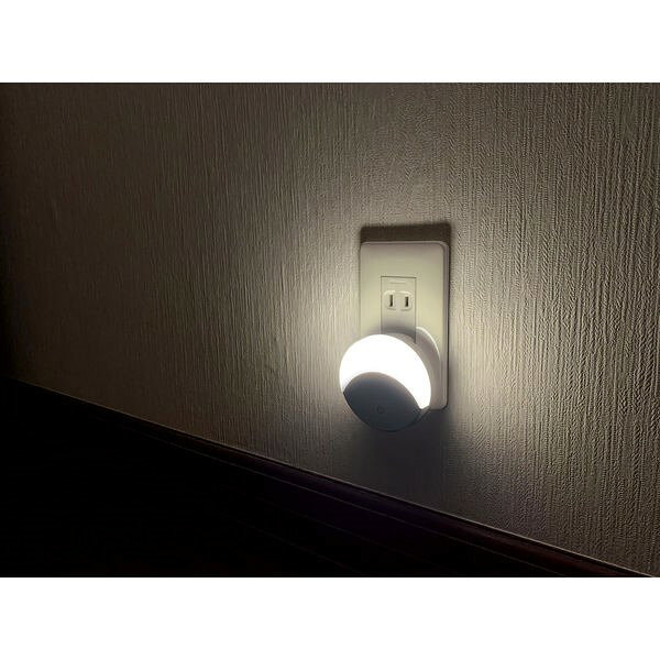 LED ナイトライト コンセント式 タッチスイッチ式 リモコン付 白色光 エルパ PM-LF...