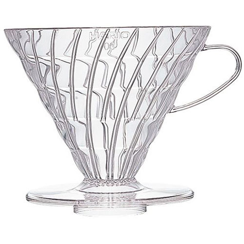 V60透過ドリッパー03 クリア ○ネルドリップの美味しさとペーパードリップの手軽さを両立。 ○珈琲粉の層が深くなる「円すい形」が、しっかり旨みを抽出します。 ○素早く注げばスッキリ味、ゆっくり注げばコク深い味。大きなひとつ穴なので、注湯の速度で味が変えられます。 ○□珈琲粉の膨らみを妨げない、スパイラルリブ採用。 ○2007年度グッドデザイン賞受賞! 商品サイズ(約) : 幅157×奥行137×高122mm 口径 : 137mm 商品重量(約) : 300g(個箱含む) 本体 : AS樹脂 生産国 : 日本V60透過ドリッパー03 クリア ○ネルドリップの美味しさとペーパードリップの手軽さを両立。 ○珈琲粉の層が深くなる「円すい形」が、しっかり旨みを抽出します。 ○素早く注げばスッキリ味、ゆっくり注げばコク深い味。大きなひとつ穴なので、注湯の速度で味が変えられます。 ○□珈琲粉の膨らみを妨げない、スパイラルリブ採用。 ○2007年度グッドデザイン賞受賞! 商品サイズ(約) : 幅157×奥行137×高122mm 口径 : 137mm 商品重量(約) : 300g(個箱含む) 本体 : AS樹脂 生産国 : 日本