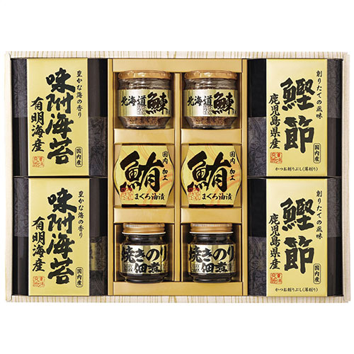 美味之誉 詰合せシリーズ累計販売250万セット突破!北海道産の鰊フレーク、小豆島で製造された焼き海苔入りの佃煮、鹿児島県産鰹節など選りすぐりの逸品を詰合せた和風ギフトです。メーカー品番 : 5875-50 内容物 : 北海道産鰊フレーク50g・焼きのり佃煮85g各2瓶・鰹削り節(2g×3袋)・有明海産味付け海苔(8切10枚)各2箱・まぐろ油漬け70g×2缶 アレルゲン : 小麦・えび・大豆 賞味期限 : 製造日より常温約540日 生産国 : 日本 箱サイズ : 45×32×8cm 重量 : 1740g