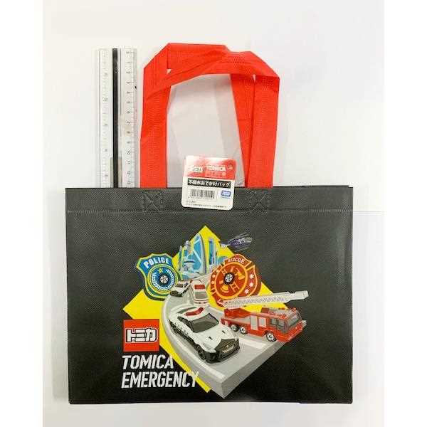 トミカ不織布おでかけバッグ 21×27.5×マチ10cm (100円ショップ 100円均一 100均一 100均)
