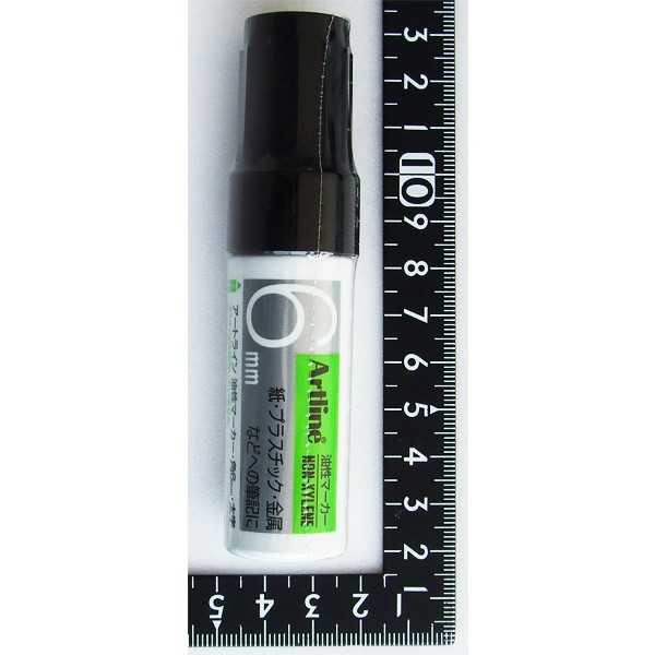油性マーカー アートライン 角6mm 太字 黒 (100円ショップ 100円均一 100均一 100均)