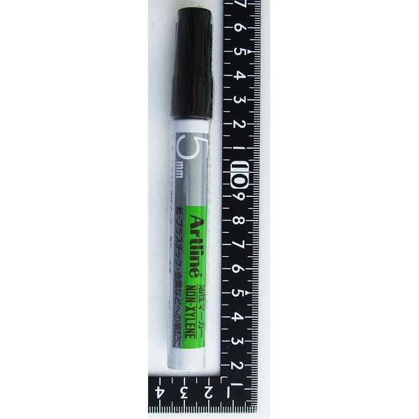 油性マーカー アートライン 角5mm 太字 黒 (100円ショップ 100円均一 100均一 100均)