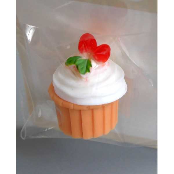 ぬい用 カップケーキ ［種類指定不可］ (100円ショップ 100円均一 100均一 100均)