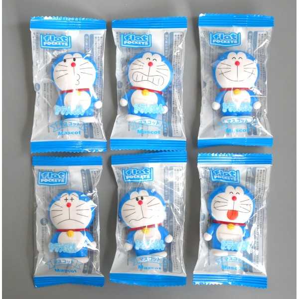 フラットポケッツ ドラえもん ［種類指定不可］ (100円ショップ 100円均一 100均一 100均)