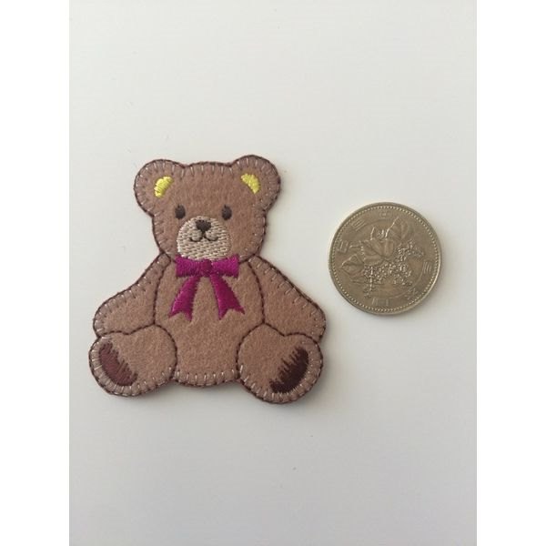 アップリケ くま 5．5×6cm アイロン接着 (100円ショップ 100円均一 100均一 100均)