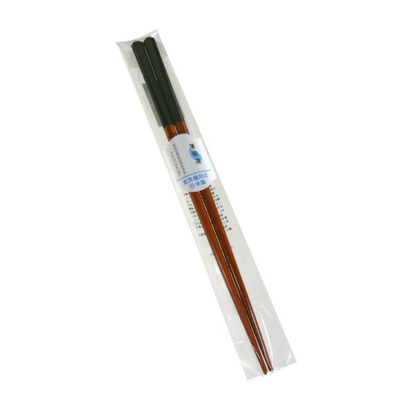 お箸です。天然木を使用したお箸です。食器洗浄機に対応しております。※電子レンジ 非対応※天然素材の為、形や色の違い、欠け(傷や窪み)等有り●1本のサイズ(約)・225mm●色・ブラック●材質・天然木 ポリウレタン塗装●用途・箸 カトラリー 食事 キッチン●キーワード・はし かとらりー しょくじ きっちん●品名・食洗機対応箸 ブラック 22.5cm●品番・▲030791●JAN・4974835030791●メーカー名・(株)田中箸店●管理単位・10個/600個●入数・1膳