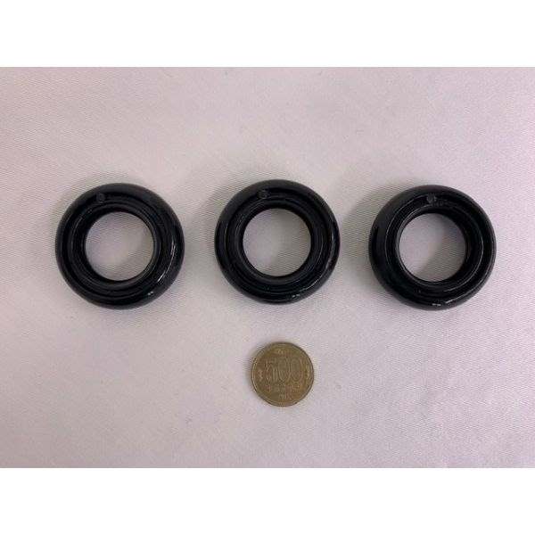 箸置 リング 直径5．1cm ［色指定不可］ (100円ショップ 100円均一 100均一 100均)