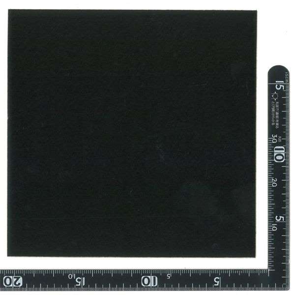 貼れるシールフェルト 白・黒 18×18cm 2枚入 (100円ショップ 100円均一 100均一 100均)