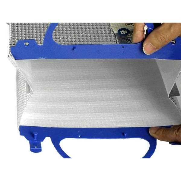 保冷・保温アルミバッグ 中サイズ(21×26×マチ13cm) (100円ショップ 100円均一 100均一 100均)