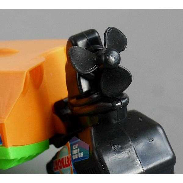 ジェットボート スプラッシュウォーターライド ゼンマイ式 ［種類指定不可］ (100円ショップ 100円均一 100均一 100均)